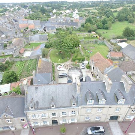 La Tourelle En Normandie Saint-Pierre-Église Buitenkant foto